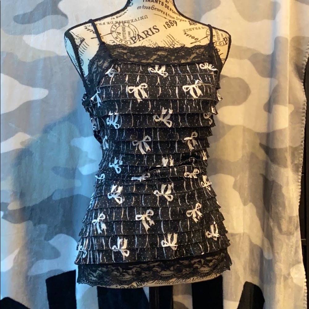 Ribbon flap tank top
